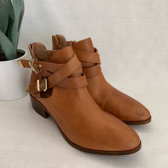 Seychelles Caramel Leather Gold Buckle Ankle Booties Woman’s 8.5 - Picture 3 of 11